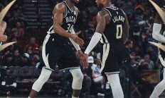 雄鹿主场大胜鹈鹕继续不败