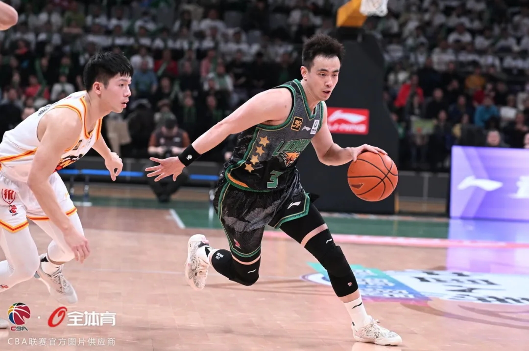 辽宁本钢胜山东,取得两连胜 辽宁本钢胜山东,取得两连胜