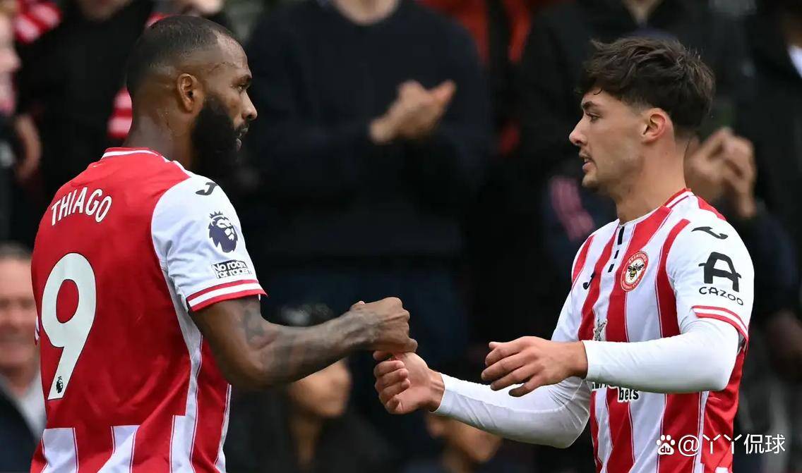 曼城客场大胜沃特福德，英超争冠氛围浓烈