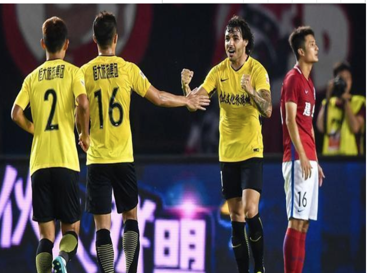 关于恒大主场迎战建业，冲击联赛榜首的信息